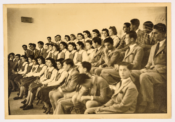 Ramallah-Friends-School-1940-1941-ensayo-del-coro